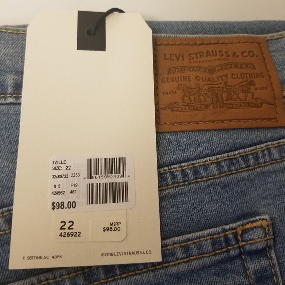 NWT Levi's Premium High-Waisted Wedgie Jean - Picture 6 of 6